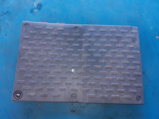 bontott FIAT DUCATO Akkumulátor Védő Lemez