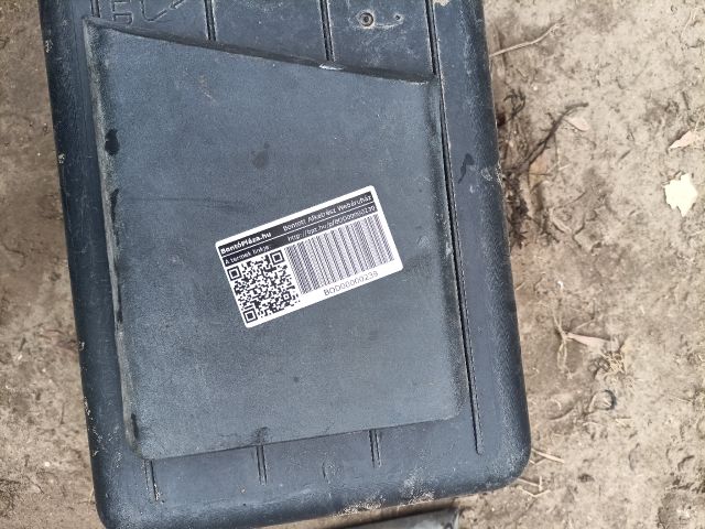 bontott FIAT DUCATO Bal B Oszlop Díszléc