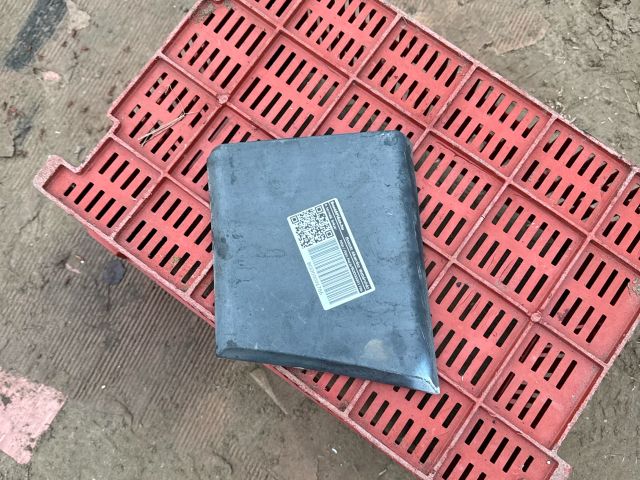 bontott FIAT DUCATO Bal B Oszlop Díszléc