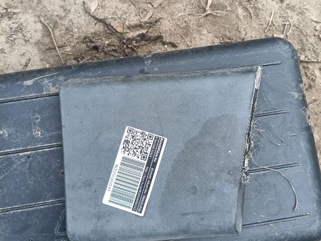 bontott FIAT DUCATO Bal B Oszlop Díszléc