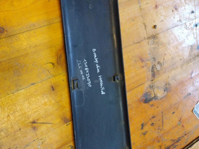 bontott FIAT DUCATO Bal B Oszlop Díszléc