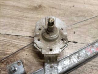 bontott FIAT DUCATO Bal első Ablakemelő Szerkezet (Mechanikus)