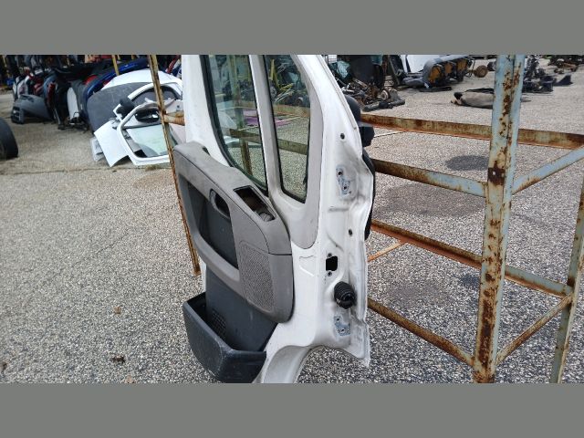 bontott FIAT DUCATO Bal első Ajtó (Részeivel)