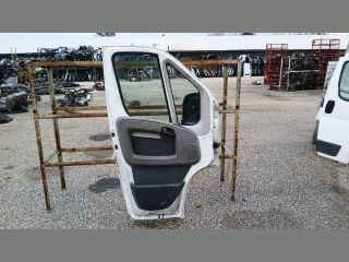 bontott FIAT DUCATO Bal első Ajtó (Részeivel)