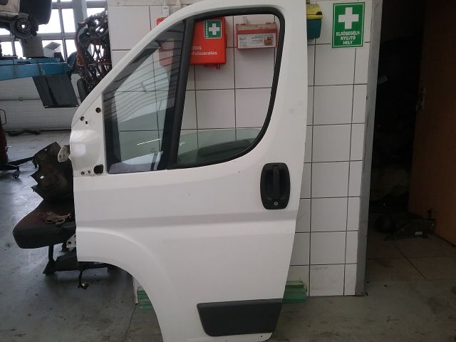 bontott FIAT DUCATO Bal első Ajtó (Részeivel)