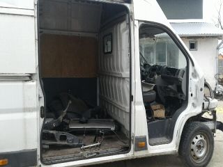 bontott FIAT DUCATO Bal első Ajtó (Részeivel)