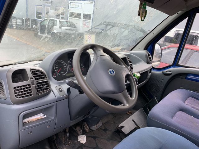 bontott FIAT DUCATO Bal első Ajtóhatároló