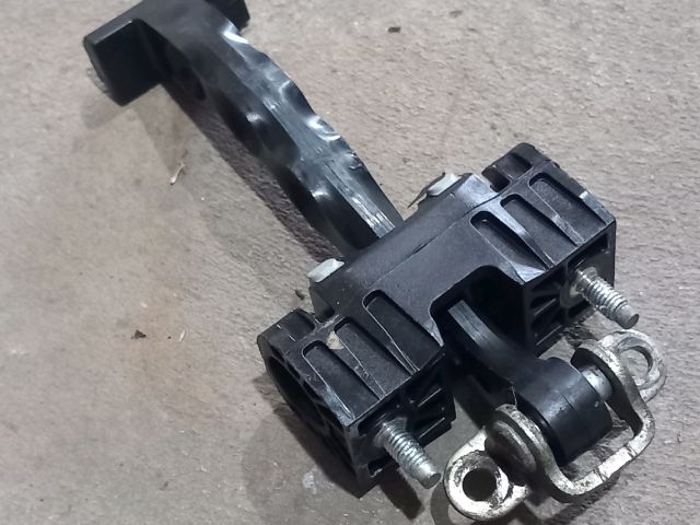 bontott FIAT DUCATO Bal első Ajtóhatároló