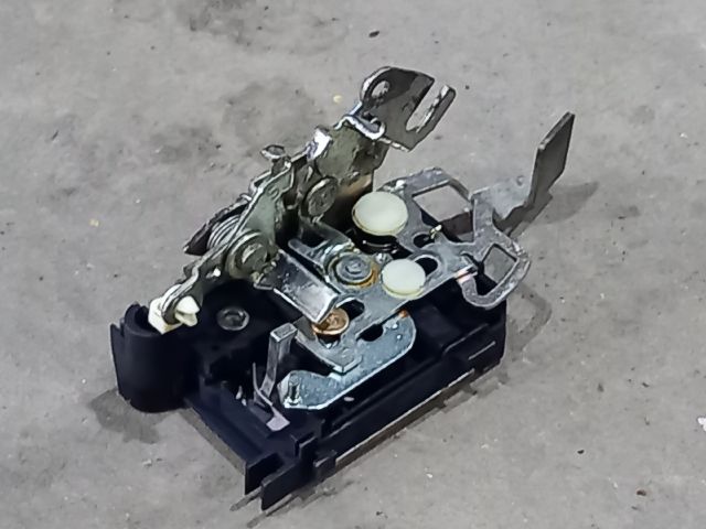 bontott FIAT DUCATO Bal első Ajtózár