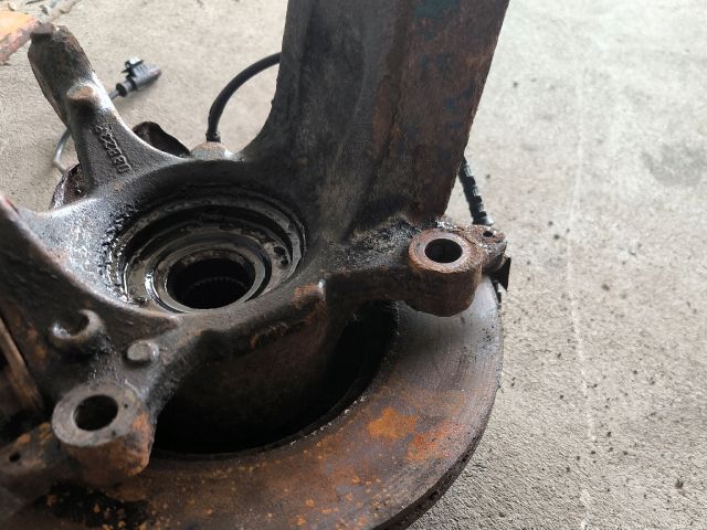 bontott FIAT DUCATO Bal első Csonkállvány Kerékaggyal