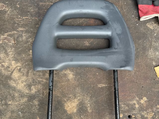 bontott FIAT DUCATO Bal első Fejtámla