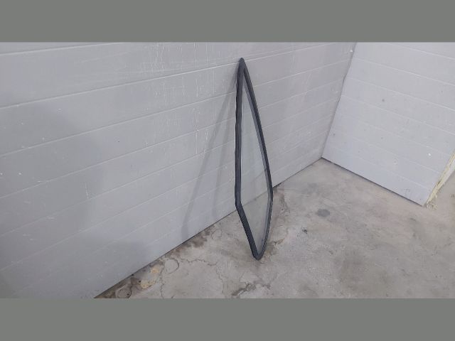 bontott FIAT DUCATO Bal első Fixüveg (Ajtóban)