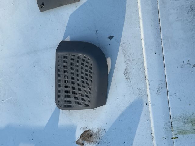 bontott FIAT DUCATO Bal első Hangszóró Burkolat