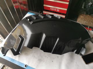 bontott FIAT DUCATO Bal első Hátsó Dobbetét (Kerékjárati, Műanyag)