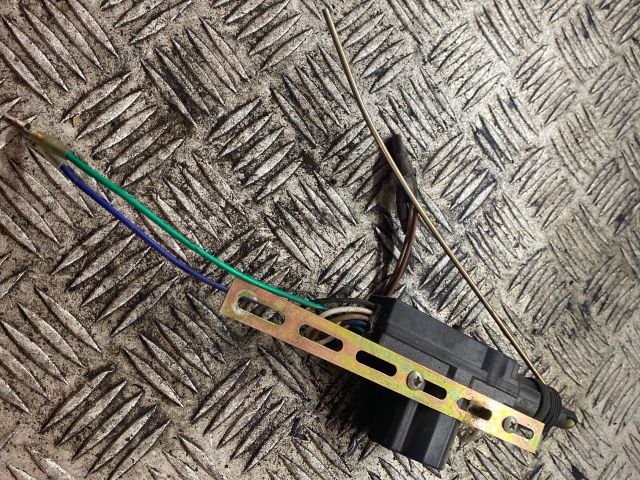 bontott FIAT DUCATO Bal első Központizár Motor