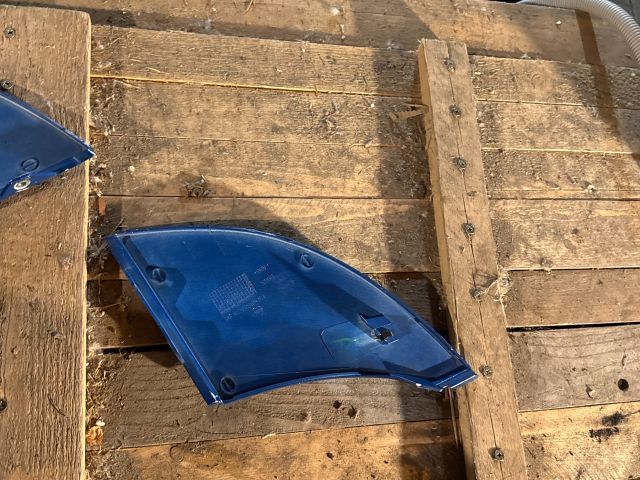 bontott FIAT DUCATO Bal Fényszóró Lámpakeret