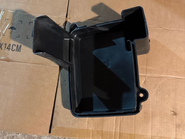 bontott FIAT DUCATO Biztosítéktábla Doboz