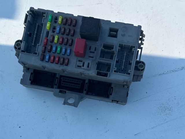 bontott FIAT DUCATO Biztosítéktábla Utastér