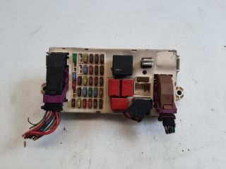 bontott FIAT DUCATO Biztosítéktábla Utastér