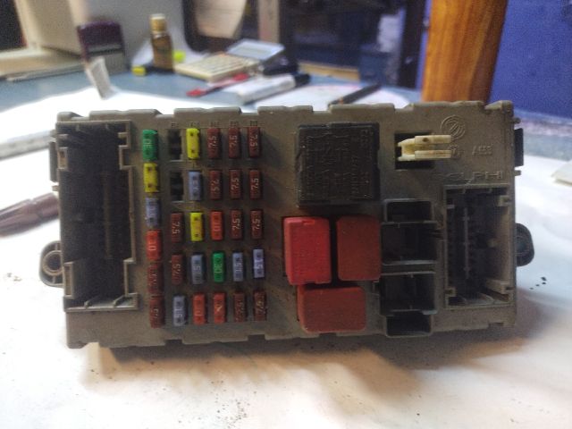 bontott FIAT DUCATO Biztosítéktábla Utastér