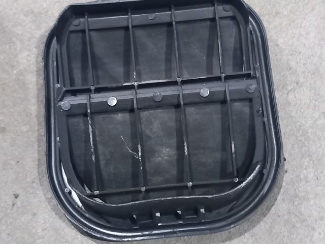 bontott FIAT DUCATO Csomagtér Szellőző Hátsó