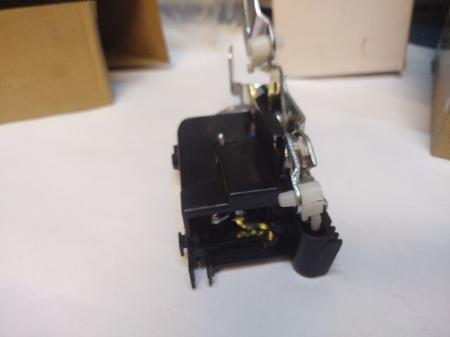 bontott FIAT DUCATO Csomagtérajtó Zárszerkezet