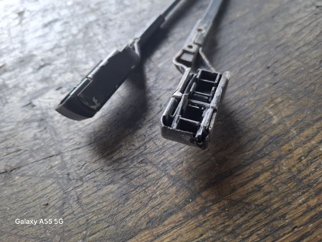 bontott FIAT DUCATO Első Ablaktörlő Kar