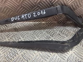 bontott FIAT DUCATO Első Ablaktörlő Kar