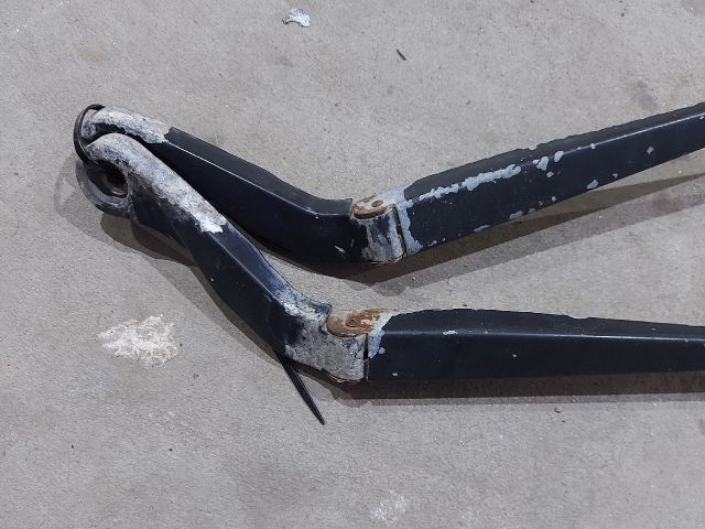 bontott FIAT DUCATO Első Ablaktörlő Kar