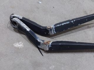 bontott FIAT DUCATO Első Ablaktörlő Kar