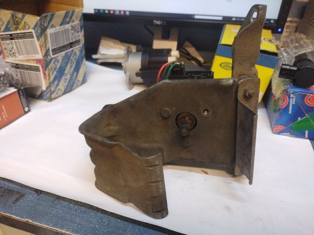 bontott FIAT DUCATO Első Ablaktörlő Motor