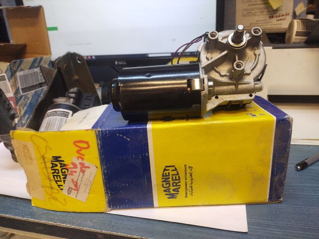 bontott FIAT DUCATO Első Ablaktörlő Motor