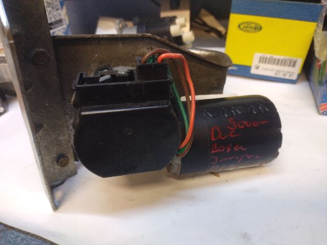 bontott FIAT DUCATO Első Ablaktörlő Motor