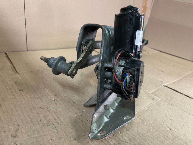 bontott FIAT DUCATO Első Ablaktörlő Szerkezet Motorral