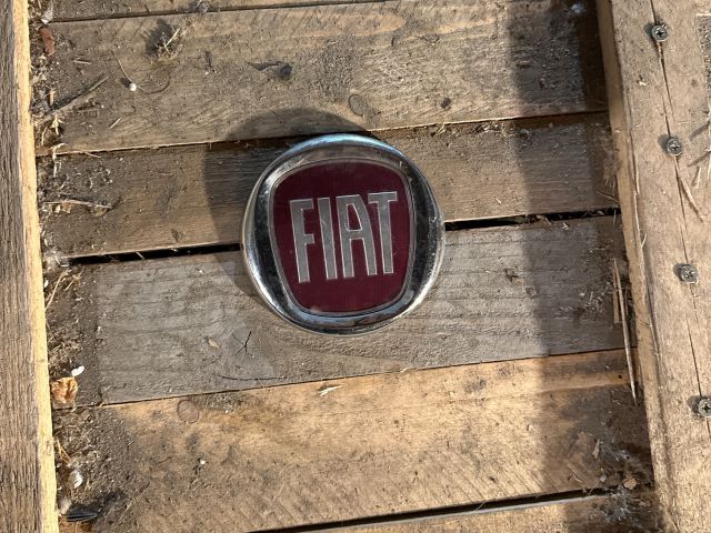 bontott FIAT DUCATO Első Embléma