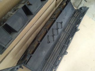 bontott FIAT DUCATO Első Lökhárító Alsó Középső Díszrács