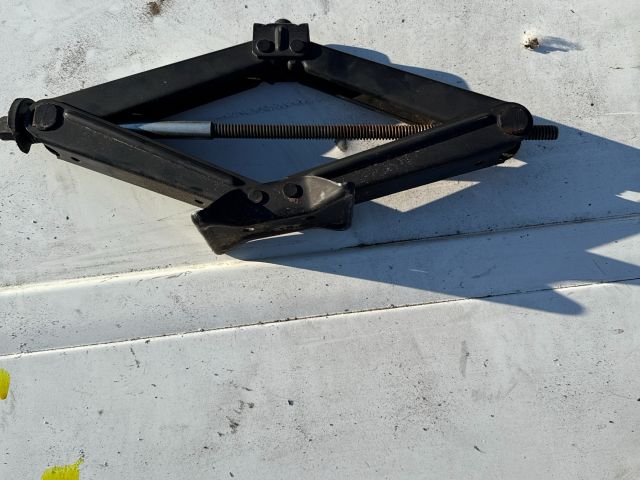 bontott FIAT DUCATO Emelő