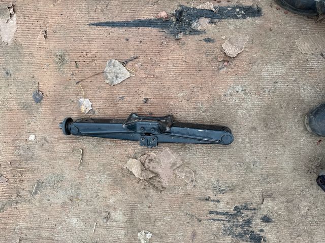 bontott FIAT DUCATO Emelő