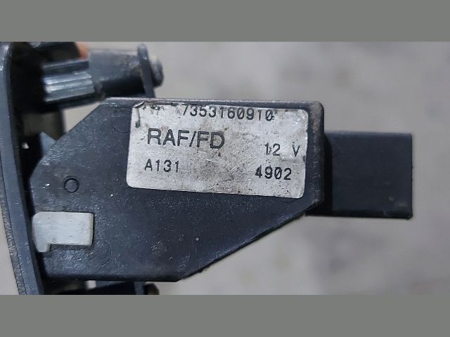 bontott FIAT DUCATO Fényszórómagasság Állító Kapcsoló