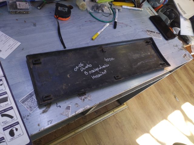 bontott FIAT DUCATO Jobb B Oszlop Díszléc