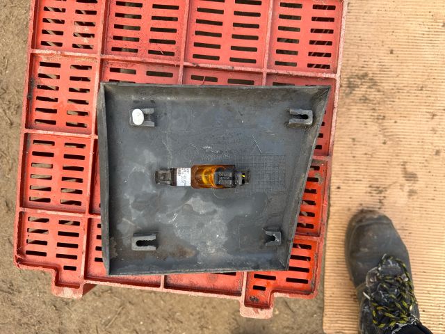 bontott FIAT DUCATO Jobb B Oszlop Díszléc