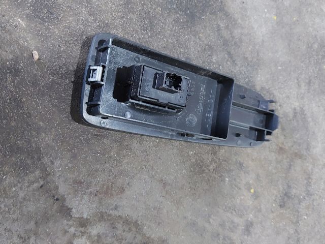 bontott FIAT DUCATO Jobb első Ablakemelő Kapcsoló