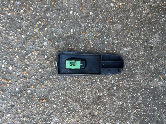 bontott FIAT DUCATO Jobb első Ablakemelő Kapcsoló