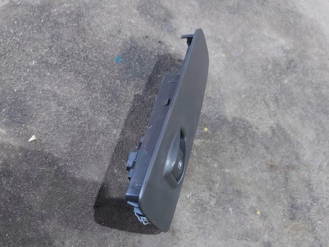 bontott FIAT DUCATO Jobb első Ablakemelő Kapcsoló