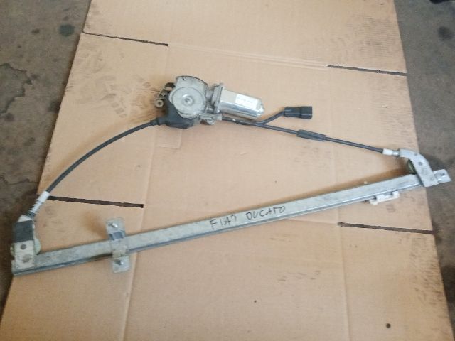 bontott FIAT DUCATO Jobb első Ablakemelő Szerkezet (Elektromos)