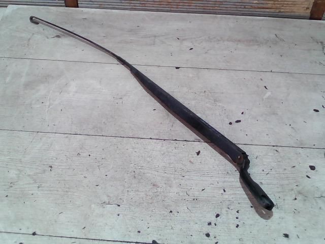 bontott FIAT DUCATO Jobb első Ablaktörlő Kar