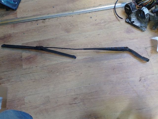 bontott FIAT DUCATO Jobb első Ablaktörlő Kar