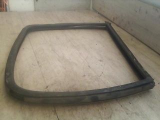 bontott FIAT DUCATO Jobb első Ablakvezető Gumi