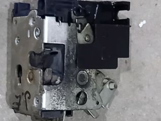 bontott FIAT DUCATO Jobb első Ajtózár