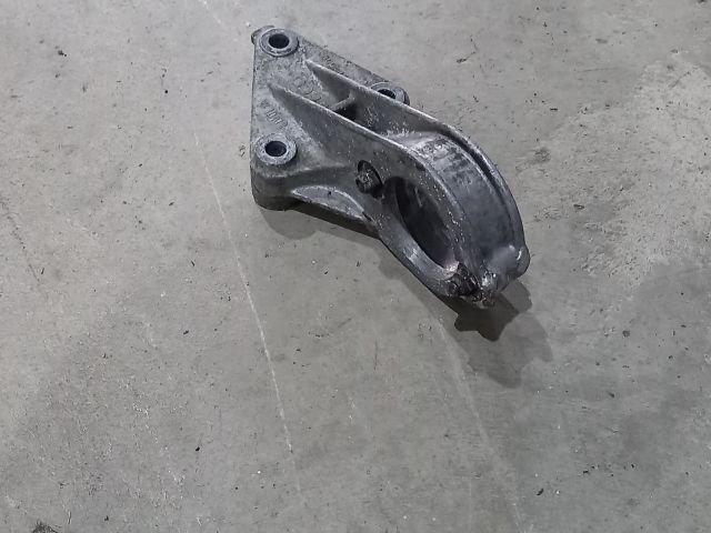 bontott FIAT DUCATO Jobb első Féltengely Tartó